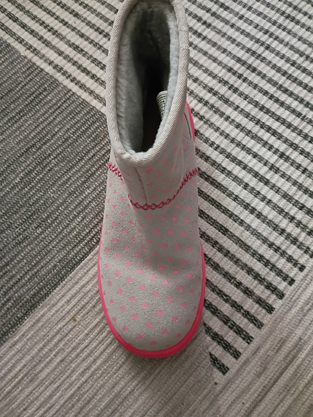 Women's Limited Edition UGG Dot Winter Boots size 9